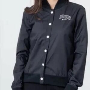 Nike Black Women's Bomber Jacket with Logo Sz L NWOT